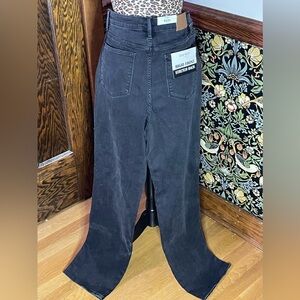 Judy Blue NWT - Rigid Front w/ Stretch Back, Black Denim, Size 13/31
